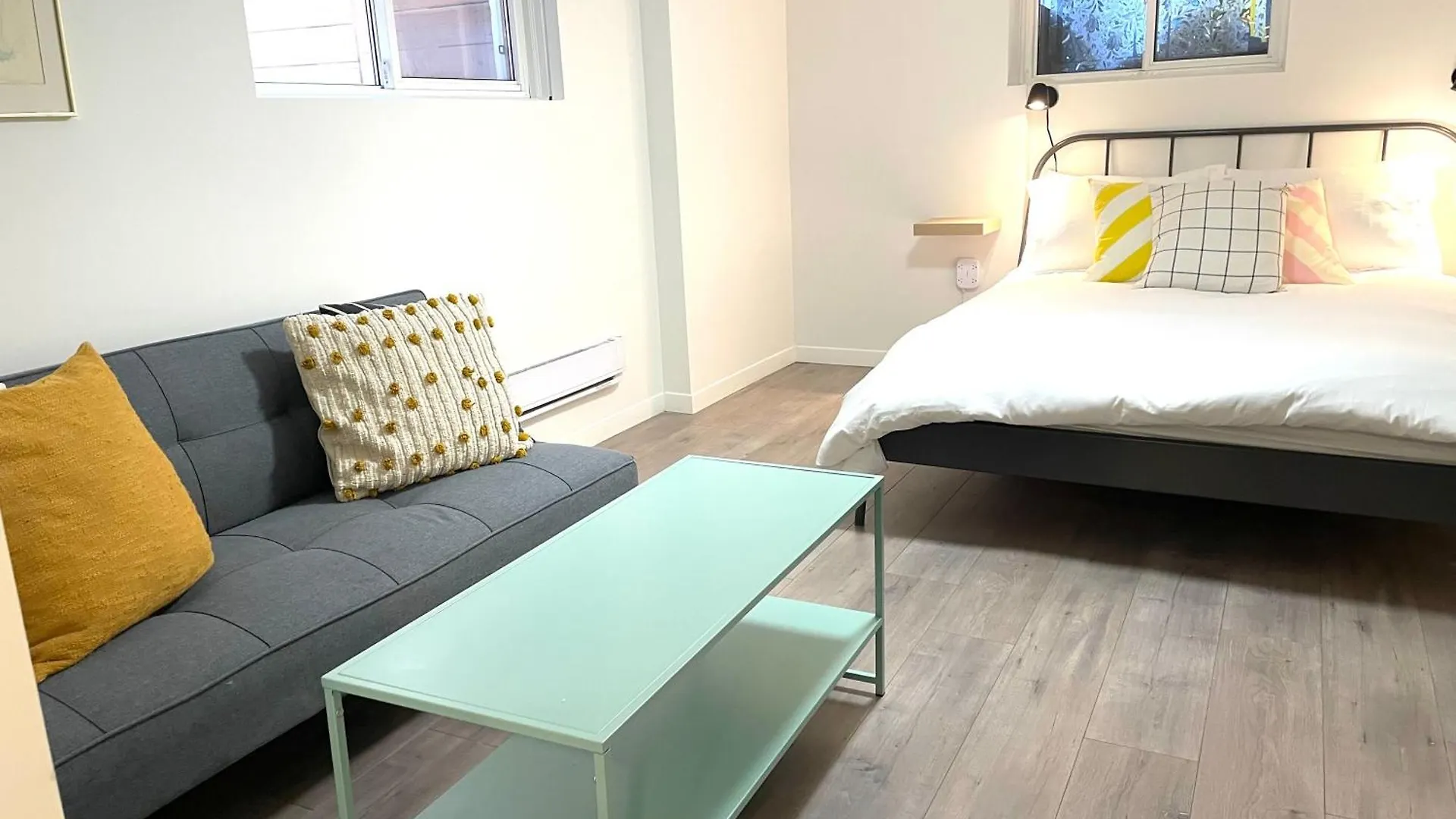 Downtown Private Suite Τορόντο Δωμάτια σε οικογενειακή κατοικία