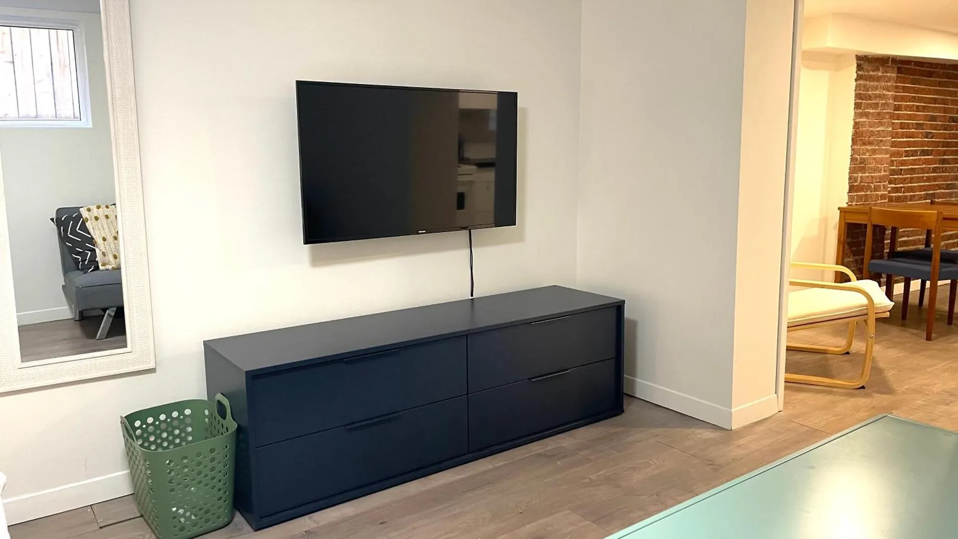 Downtown Private Suite Τορόντο Δωμάτια σε οικογενειακή κατοικία